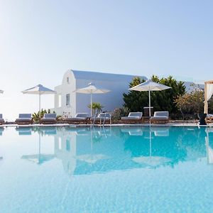 Astro Palace Hotel&Suites